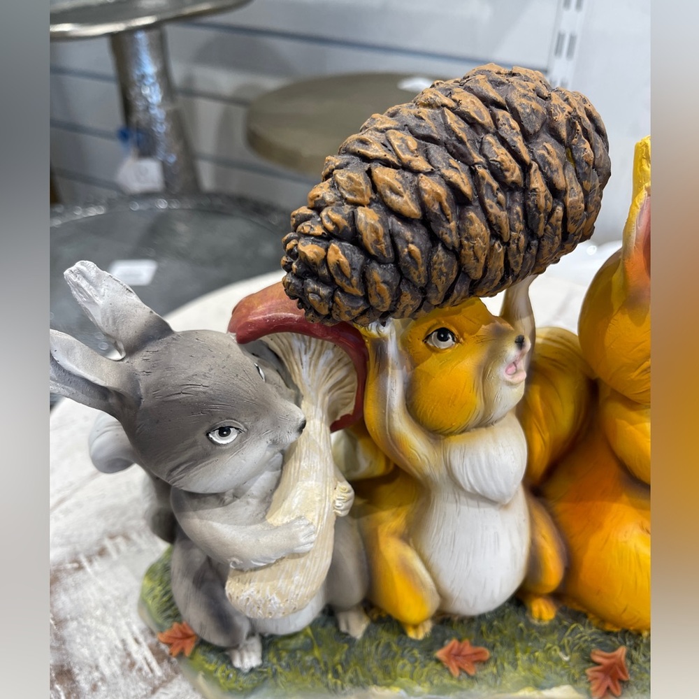 Fall Woodland Squirrels Flirting Tabletop Decor Resin Figure Martha Stewart NwT - Picture 5 of 10